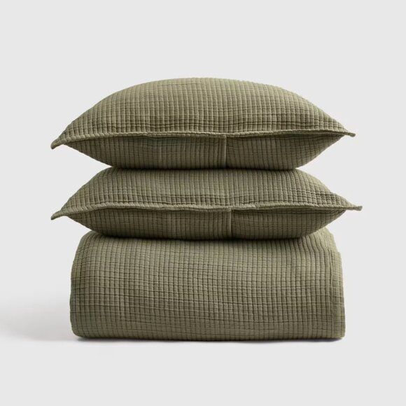 Quince Other - Quince Organic Ribbed Cotton Coverlet Set Olive Full/Queen